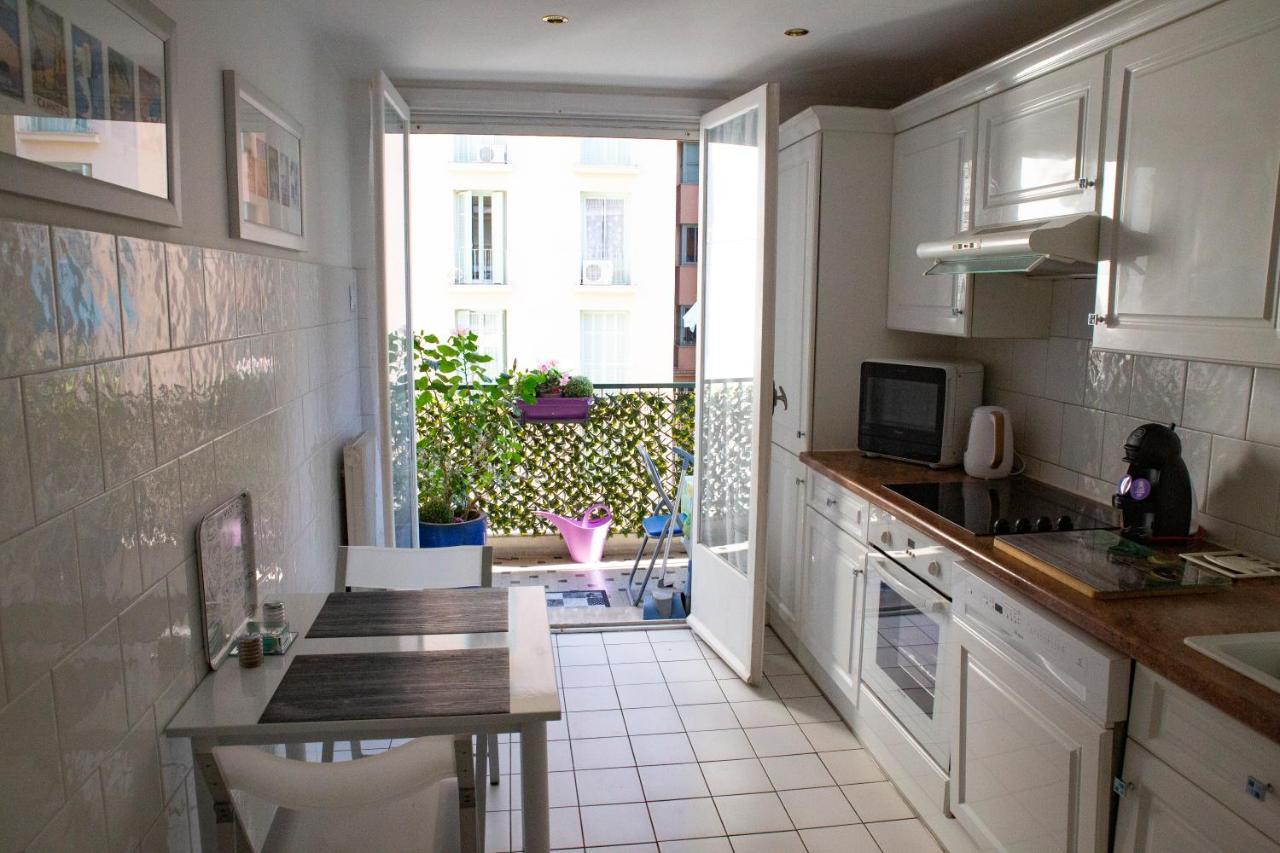 Chill Out Apartment, 2 Mins From Beach ニース エクステリア 写真