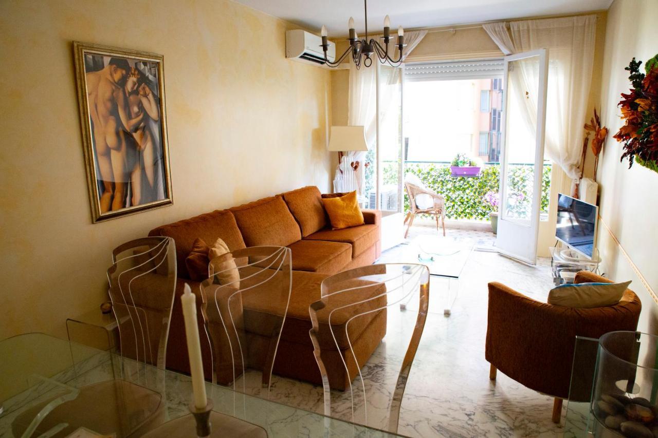 Chill Out Apartment, 2 Mins From Beach ニース エクステリア 写真
