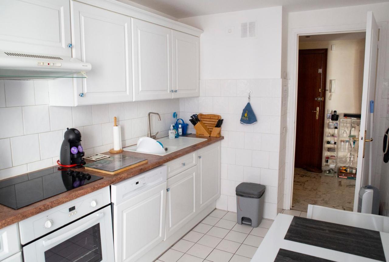 Chill Out Apartment, 2 Mins From Beach ニース エクステリア 写真