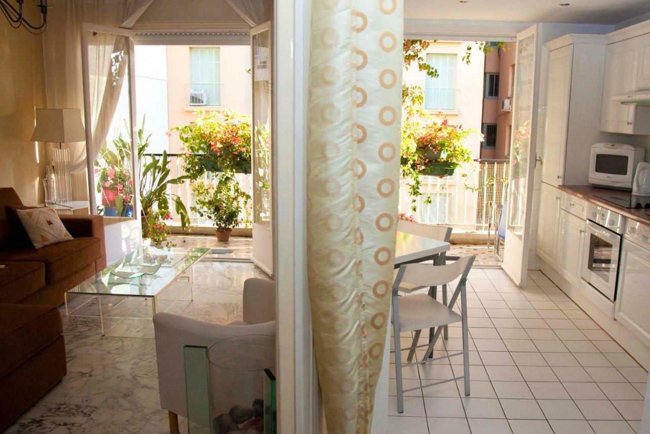 Chill Out Apartment, 2 Mins From Beach ニース エクステリア 写真